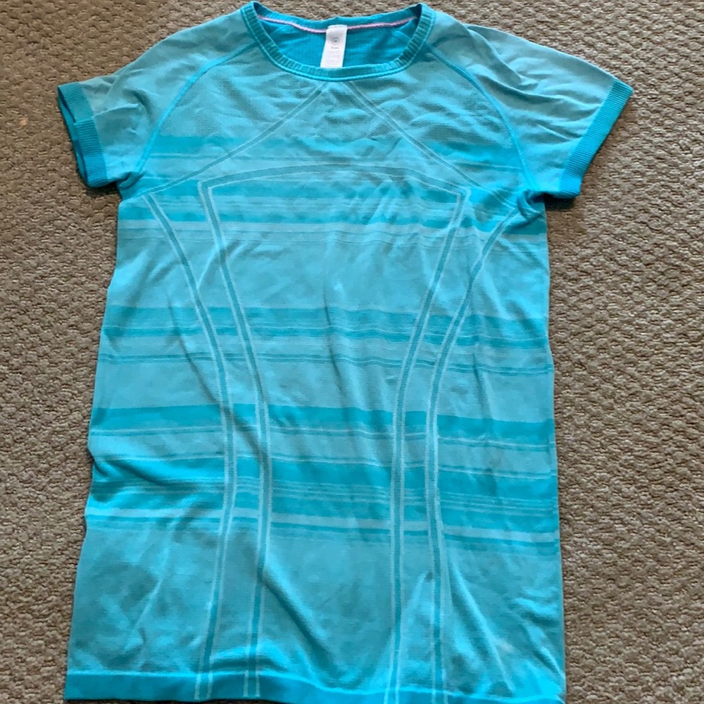 Ivivva size 14 t-shirt
